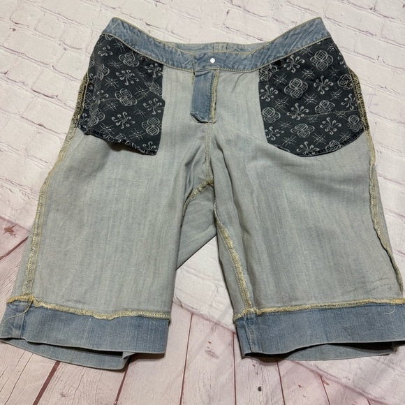 Lane Bryant Light Blue Denim Shorts in size 14 GUC - Picture 2 of 11